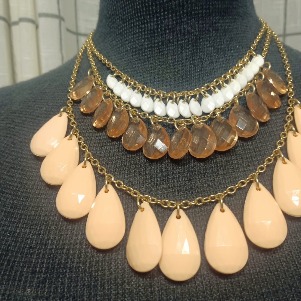 Vintage Necklace Triple Strand Peach Tear Drop Beads on Gold Tone Chain NWT